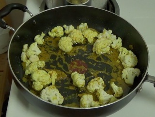 cauliflower in the pan