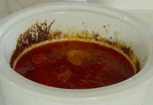 cooked tomato sauce in the slowcooker